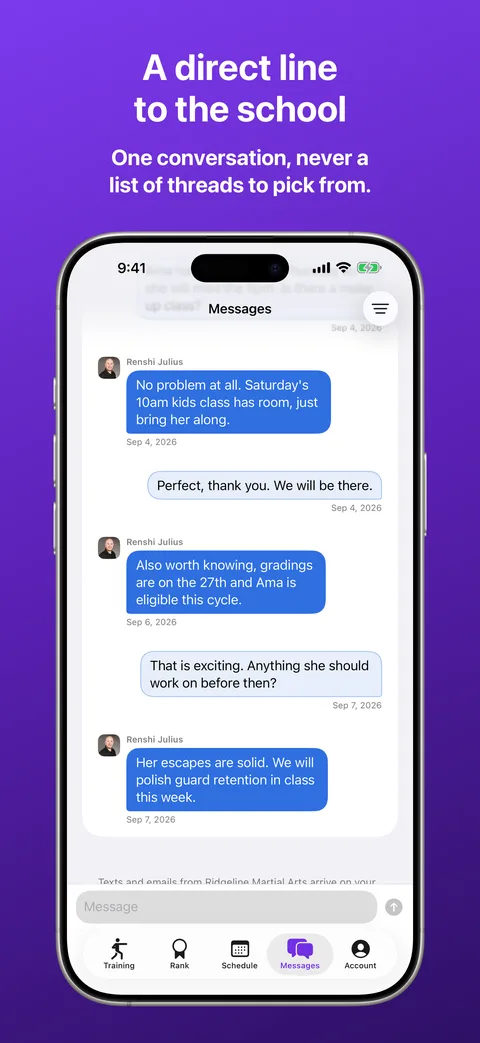 Messages in Kihon Portal on iPhone: a single conversation between a family and the school